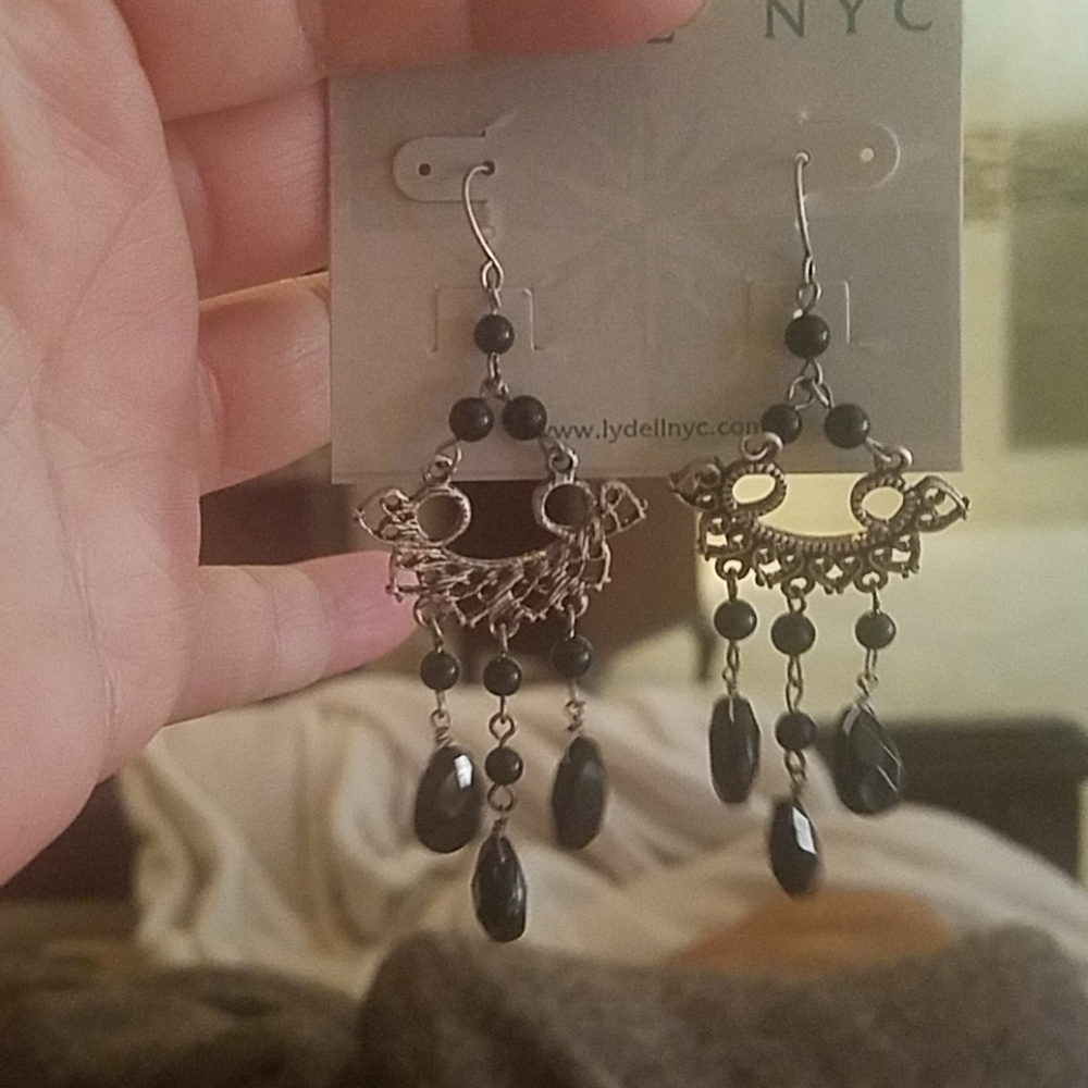 Lydell  NYC dangle earrings PM 548